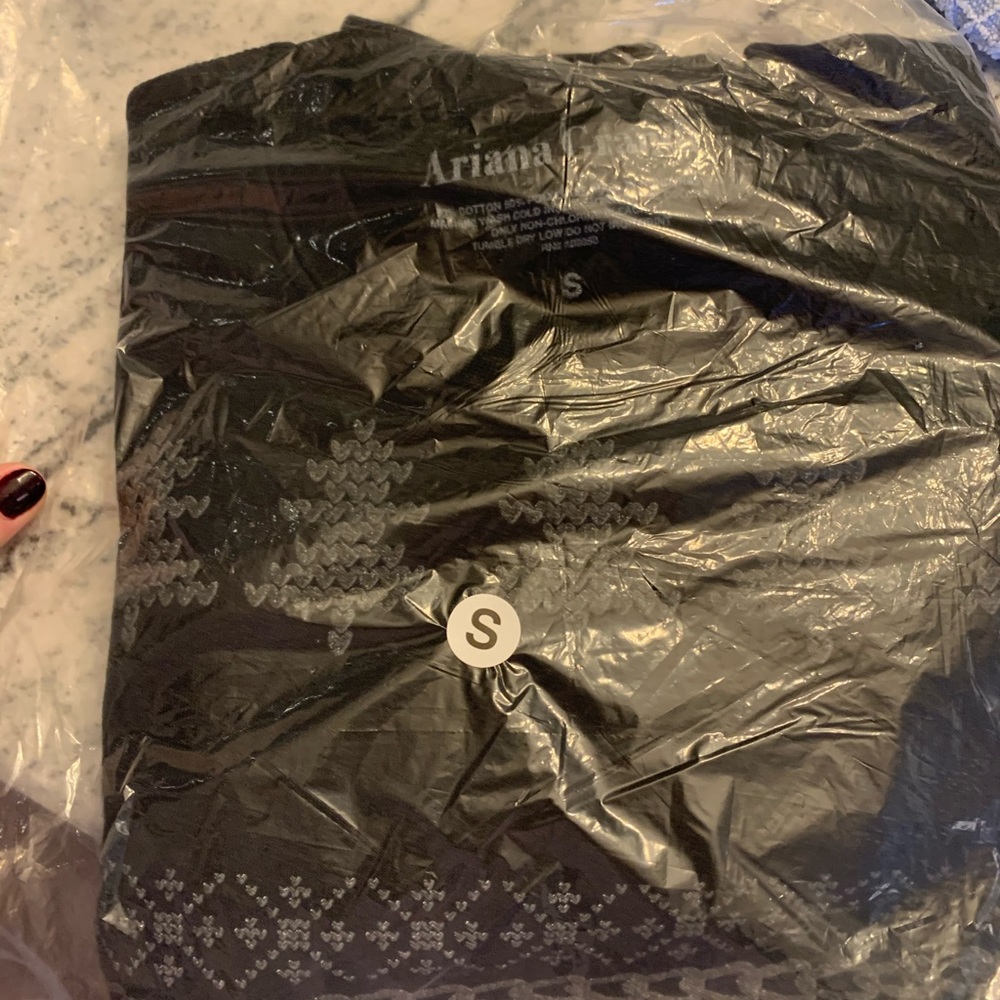 Ari Christmas & Chill Crewneck